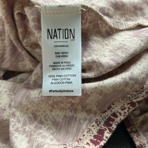 Nation Ltd Judith Yoked T Shirt Top Womens V Neck Puff Sleeve Ikat Sz XS - Picture 7 of 13
